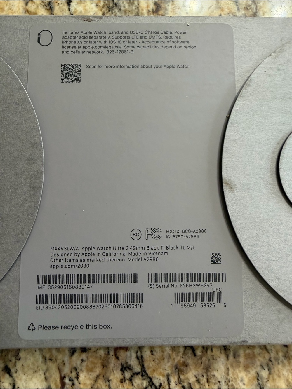 Apple Watch ultra 2 black titanium - Picture 4 of 14